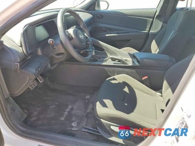 Zdjęcie 7 z 12 samochodu: 2025 HYUNDAI ELANTRA SEL SPORT VIN:KMHLM4DG1SU065916 - miniatura