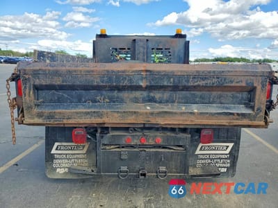 Zdjęcie 6 z 12 samochodu: 2004 FORD F550 SUPER DUTY DUMP TRUCK VIN:1FDAF57PX4EC31897 - miniatura