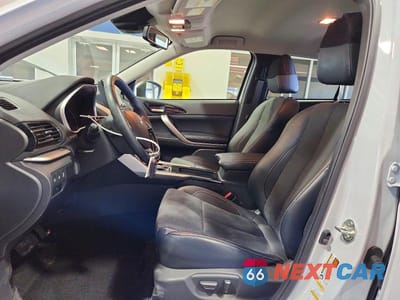 Zdjęcie 7 z 14 samochodu: 2025 MITSUBISHI ECLIPSE CROSS SE VIN:JA4ATWAA3SZ003344 - miniatura