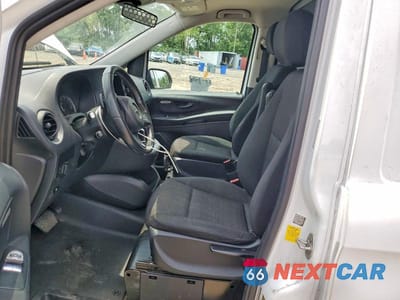 Zdjęcie 7 z 14 samochodu: 2016 MERCEDES-BENZ METRIS DELIVERY VAN VIN:WD3PG2EAXG3088260 - miniatura