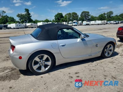 Trzecie zdjęcie samochodu z tyłu: 2006 BMW Z4 3.0 VIN:4USBU33576LW66294 - miniatura