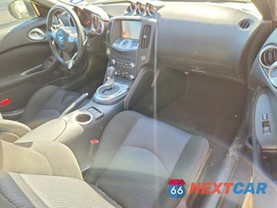 Zdjęcie 8 z 12 samochodu: 2015 NISSAN 370Z SPORT TECH VIN:JN1AZ4EHXFM441624 - miniatura