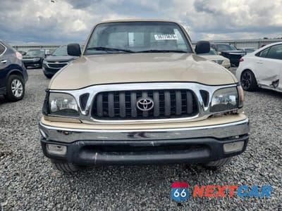 Piąte zdjęcie samochodu w środku: 2001 TOYOTA TACOMA XTRACAB PRERUNNER VIN:5TESN92NX1Z778251 - miniatura