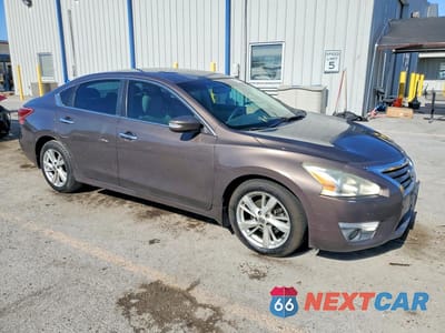 Czwarte zdjęcie samochodu z boku: 2013 NISSAN ALTIMA 2.5 VIN:1N4AL3AP8DN415168 - miniatura