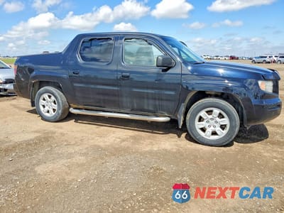 Czwarte zdjęcie samochodu z boku: 2006 HONDA RIDGELINE RTL VIN:2HJYK16526H002466 - miniatura