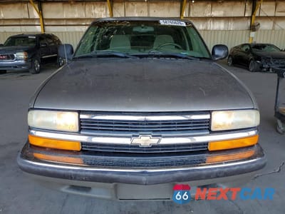 Piąte zdjęcie samochodu w środku: 1998 CHEVROLET BLAZER VIN:1GNCS13W4W2212157 - miniatura