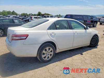 Trzecie zdjęcie samochodu z tyłu: 2010 TOYOTA CAMRY LE VIN:4T1BF3EK7AU506952 - miniatura