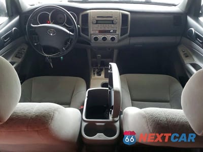 Zdjęcie 8 z 12 samochodu: 2005 TOYOTA TACOMA DOUBLE CAB PRERUNNER VIN:5TEJU62N45Z100288 - miniatura