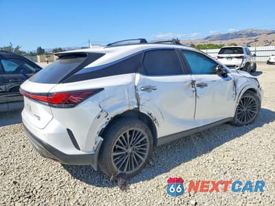 Trzecie zdjęcie samochodu z tyłu: 2024 LEXUS RX 350H PREMIUM VIN:2T2BBMCA9RC058010 - miniatura