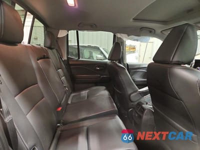 Zdjęcie 10 z 12 samochodu: 2017 HONDA RIDGELINE RTL VIN:5FPYK3F78HB002845 - miniatura