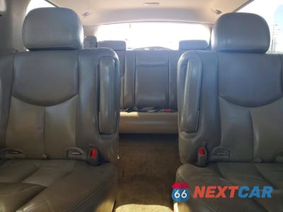 Zdjęcie 10 z 13 samochodu: 2003 GMC YUKON XL DENALI VIN:1GKFK66U33J168543 - miniatura