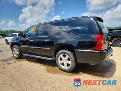 Drugie zdjęcie samochodu z przodu: 2009 CHEVROLET SUBURBAN K1500 LTZ VIN:1GNFK36319R293611 - miniatura