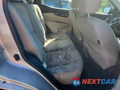 Zdjęcie 11 z 13 samochodu: 2018 NISSAN ROGUE SPORT SV VIN:JN1BJ1CP1JW195810 - miniatura