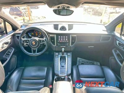 Zdjęcie 8 z 10 samochodu: 2018 PORSCHE MACAN GTS VIN:WP1AG2A59JLB62102 - miniatura
