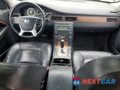 Zdjęcie 8 z 12 samochodu: 2010 VOLVO S80 3.2 VIN:YV1960AS3A1121164 - miniatura
