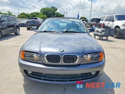 Piąte zdjęcie samochodu w środku: 2001 BMW 325 CI VIN:WBABS334X1JY55204 - miniatura