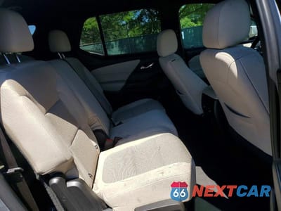Zdjęcie 10 z 12 samochodu: 2023 CHEVROLET TRAVERSE LS VIN:1GNEVFKW4PJ139958 - miniatura
