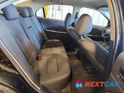 Zdjęcie 10 z 12 samochodu: 2010 FORD FUSION SE VIN:3FAHP0HA5AR285717 - miniatura