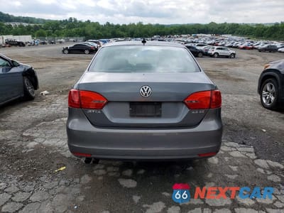Zdjęcie 6 z 12 samochodu: 2012 VOLKSWAGEN JETTA SE VIN:3VWDP7AJ7CM301909 - miniatura