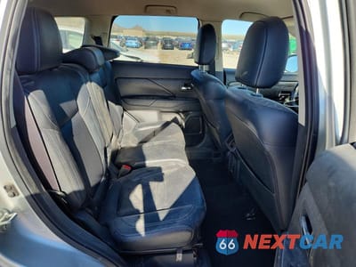 Zdjęcie 10 z 12 samochodu: 2020 MITSUBISHI OUTLANDER SE VIN:JA4AZ3A3XLZ024532 - miniatura