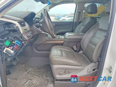 Zdjęcie 7 z 14 samochodu: 2018 GMC YUKON XL DENALI VIN:1GKS2HKJXJR124009 - miniatura