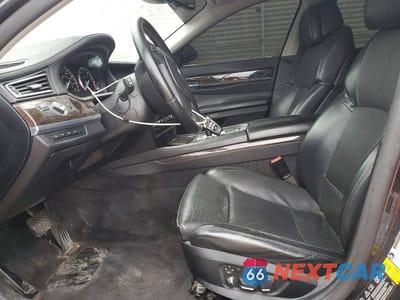 Zdjęcie 7 z 12 samochodu: 2011 BMW 750 XI VIN:WBAKC6C54BC394238 - miniatura