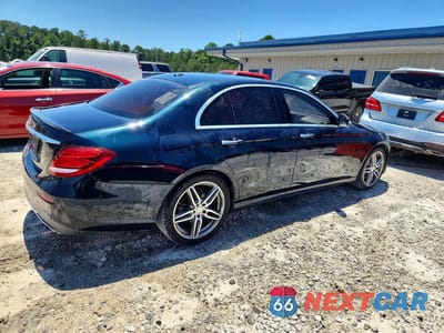 Trzecie zdjęcie samochodu z tyłu: 2017 MERCEDES-BENZ E 300 VIN:WDDZF4JB2HA057602 - miniatura