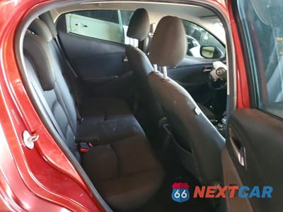 Zdjęcie 10 z 12 samochodu: 2019 TOYOTA YARIS LE VIN:3MYDLBYV9KY525752 - miniatura