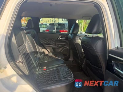 Zdjęcie 9 z 13 samochodu: 2022 MITSUBISHI OUTLANDER SEL VIN:JA4J4VA8XNZ082150 - miniatura