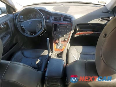 Zdjęcie 8 z 13 samochodu: 2006 VOLVO V70 VIN:YV1SW640862577418 - miniatura