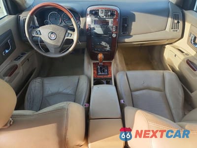 Zdjęcie 8 z 13 samochodu: 2006 CADILLAC SRX VIN:1GYEE637360196408 - miniatura
