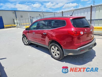 Drugie zdjęcie samochodu z przodu: 2012 CHEVROLET TRAVERSE LT VIN:1GNKRGED6CJ180092 - miniatura