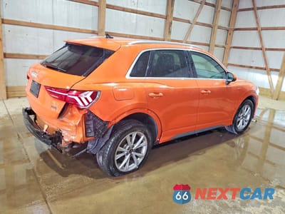 Trzecie zdjęcie samochodu z tyłu: 2025 AUDI Q3 PREMIUM S LINE 45 VIN:WA1DECF39S1061246 - miniatura