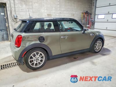 Trzecie zdjęcie samochodu z tyłu: 2019 MINI COOPER VIN:WMWXP5C51K2H96313 - miniatura