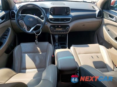 Zdjęcie 8 z 13 samochodu: 2019 HYUNDAI TUCSON LIMITED VIN:KM8J33AL0KU000285 - miniatura