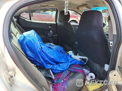 Zdjęcie 10 z 12 samochodu: 2004 PONTIAC GRAND PRIX GT VIN:2G2WP522041328406 - miniatura