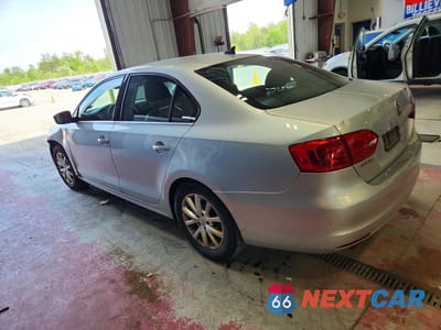 Drugie zdjęcie samochodu z przodu: 2014 VOLKSWAGEN JETTA SE VIN:3VWB17AJ8EM376081 - miniatura