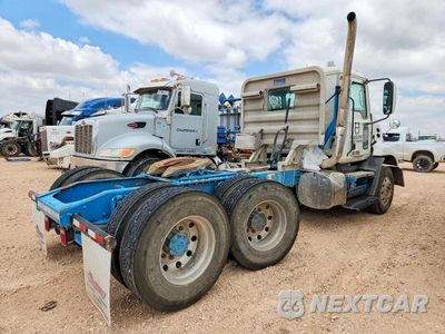 Czwarte zdjęcie samochodu z boku: 2014 MACK CXU613 SEMI TRUCK VIN:1M1AW07Y8EM040695 - miniatura