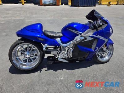 Czwarte zdjęcie samochodu z boku: 2005 SUZUKI GSX1300 RK5 VIN:JS1GW71A552102865 - miniatura