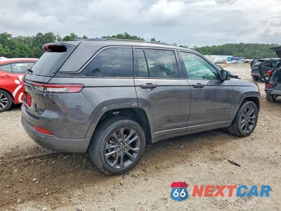Trzecie zdjęcie samochodu z tyłu: 2026 JEEP GRAND CHEROKEE LIMITED VIN:1C4RJHBR9TC248328 - miniatura