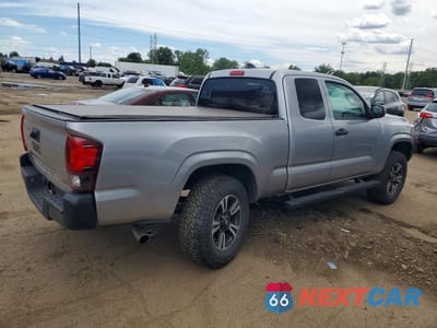 Trzecie zdjęcie samochodu z tyłu: 2019 TOYOTA TACOMA SR VIN:5TFSX5EN5KX069217 - miniatura