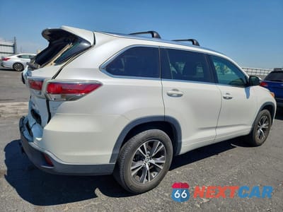 Trzecie zdjęcie samochodu z tyłu: 2016 TOYOTA HIGHLANDER XLE VIN:5TDKKRFH6GS126049 - miniatura