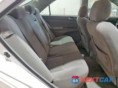 Zdjęcie 10 z 13 samochodu: 2005 TOYOTA CAMRY LE VIN:4T1BE30K65U610512 - miniatura