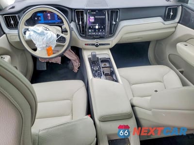 Zdjęcie 8 z 13 samochodu: 2025 VOLVO XC60 PLUS VIN:YV4H60RC4S1027159 - miniatura