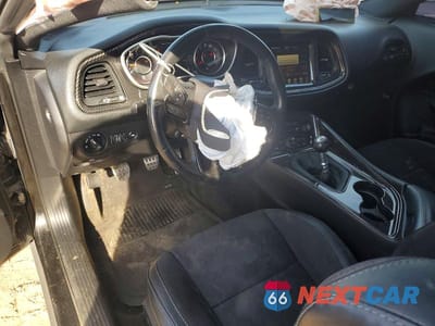Zdjęcie 8 z 12 samochodu: 2016 DODGE CHALLENGER R VIN:2C3CDZBT4GH111853 - miniatura