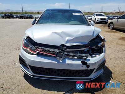 Piąte zdjęcie samochodu w środku: 2019 VOLKSWAGEN GTI S VIN:3VW6T7AU7KM034316 - miniatura