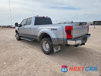 Drugie zdjęcie samochodu z przodu: 2021 FORD F350 SUPER DUTY VIN:1FT8W3DT3MEC37047 - miniatura