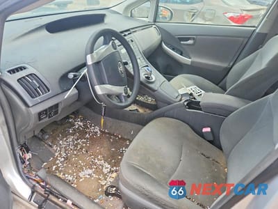 Zdjęcie 8 z 12 samochodu: 2011 TOYOTA PRIUS TWO VIN:JTDKN3DU5B0287315 - miniatura