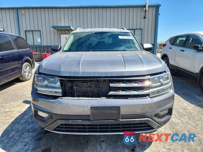 Piąte zdjęcie samochodu w środku: 2018 VOLKSWAGEN ATLAS SE VIN:1V2CR2CA0JC565995 - miniatura