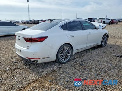 Trzecie zdjęcie samochodu z tyłu: 2018 KIA CADENZA LIMITED VIN:KNALC4J14J5101630 - miniatura